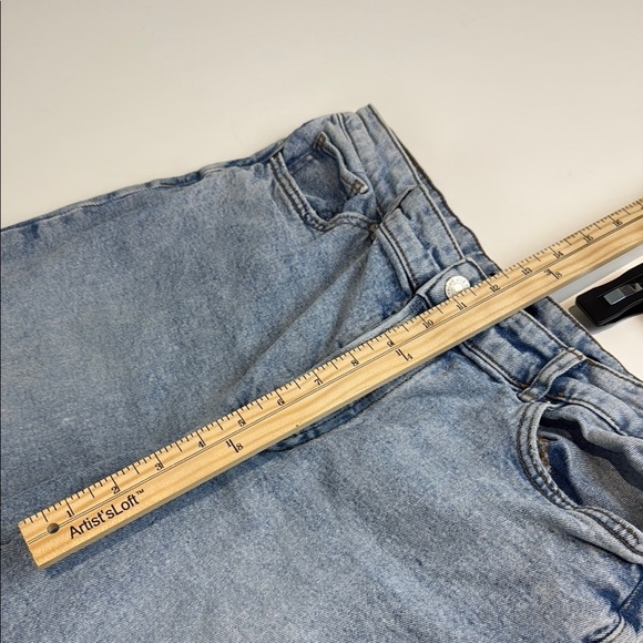 Joe Fresh X Jillian Harris Distressed Boyfriend Jeans Size 32 - Picture 7 of 9